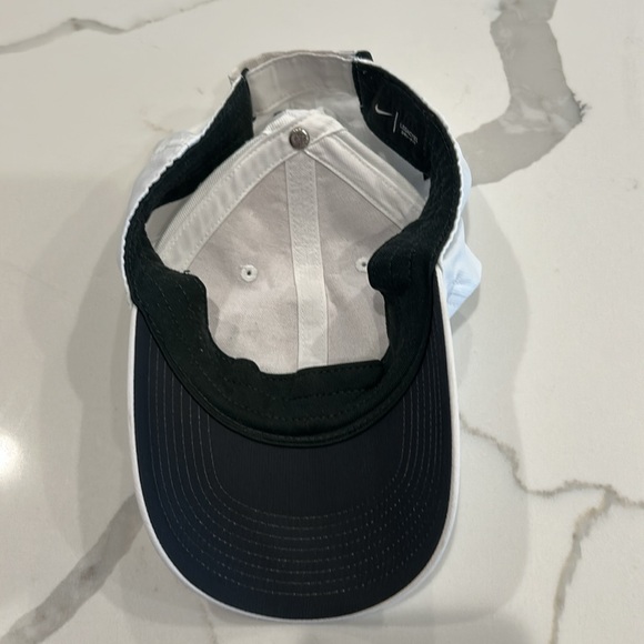 Nike Legacy Caps - Picture 9 of 10